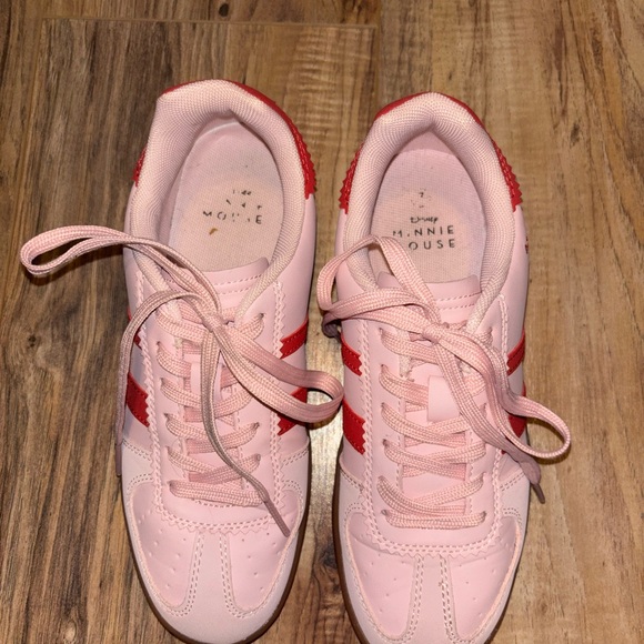 Minnie Mouse Sneakers - Picture 3 of 6